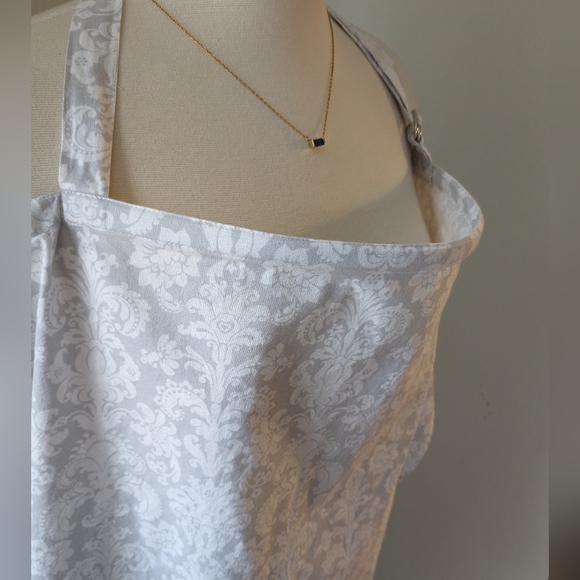 FREE With Purchase Nursing / Breastfeeding Cover - Adjustable strap, gray, white - Picture 2 of 4